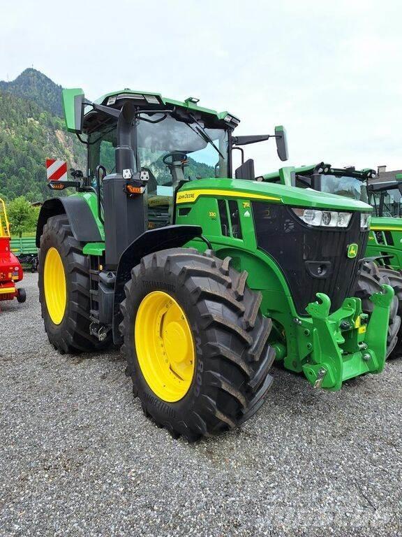 John Deere 7R 330 الجرارات