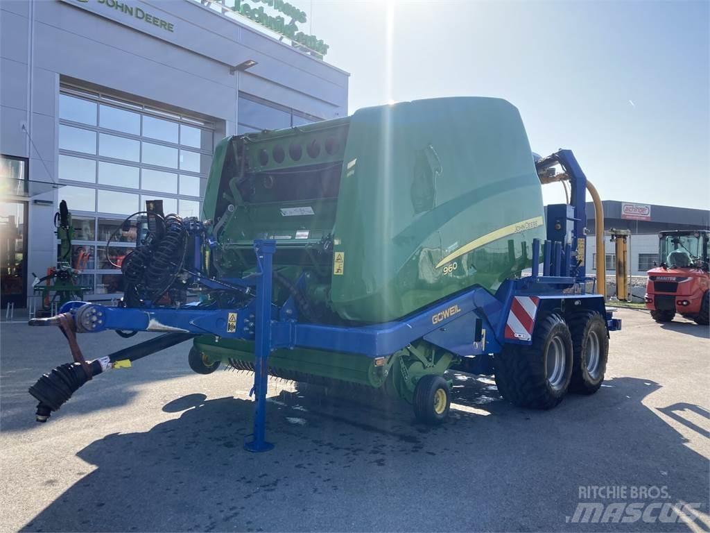 John Deere 960 معدات أخرى لحصاد العلف
