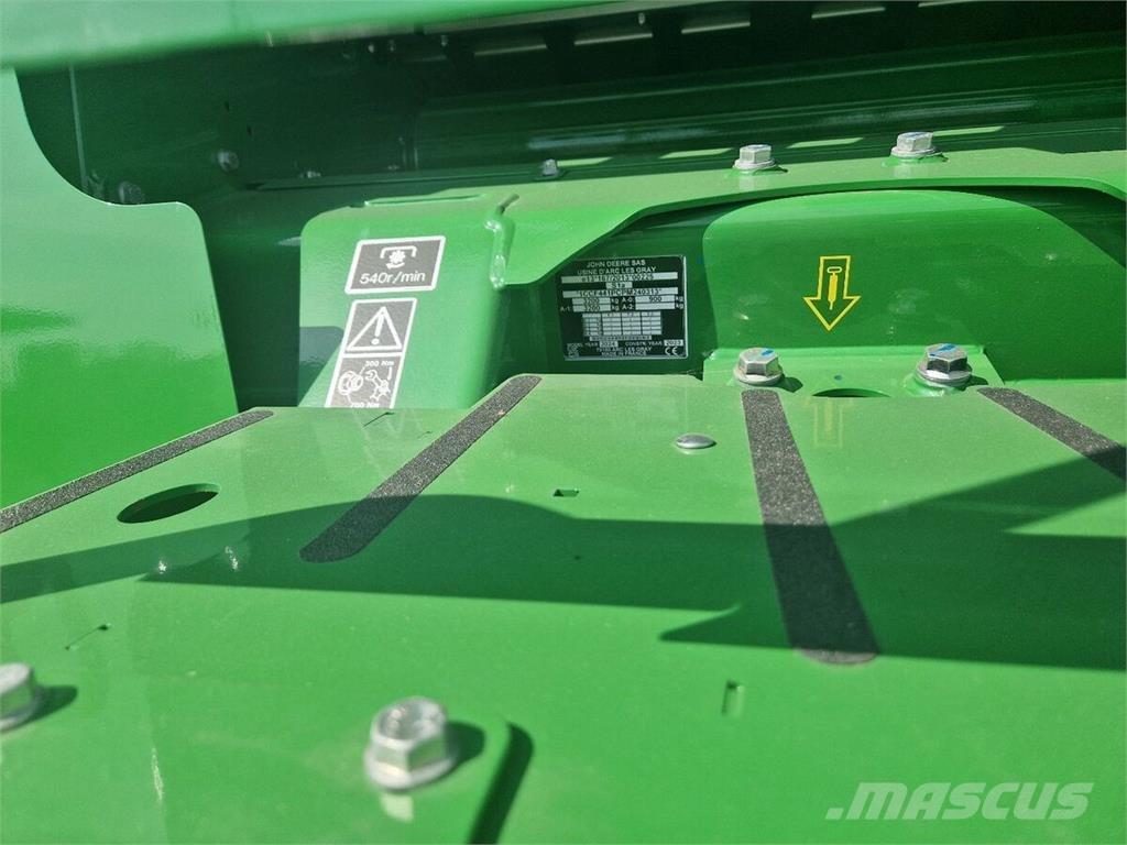 John Deere F441M محزمات مستديرة