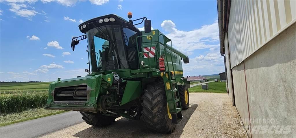 John Deere T550 حصادات