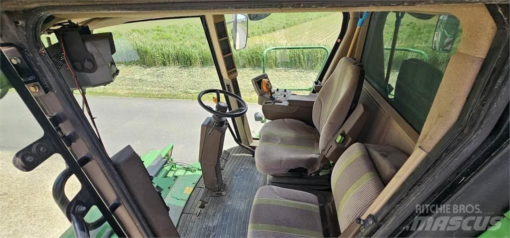 John Deere T550 حصادات