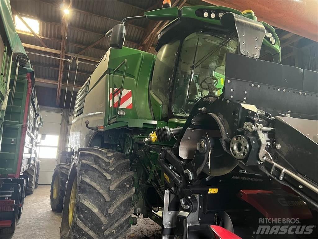 John Deere T670 حصادات