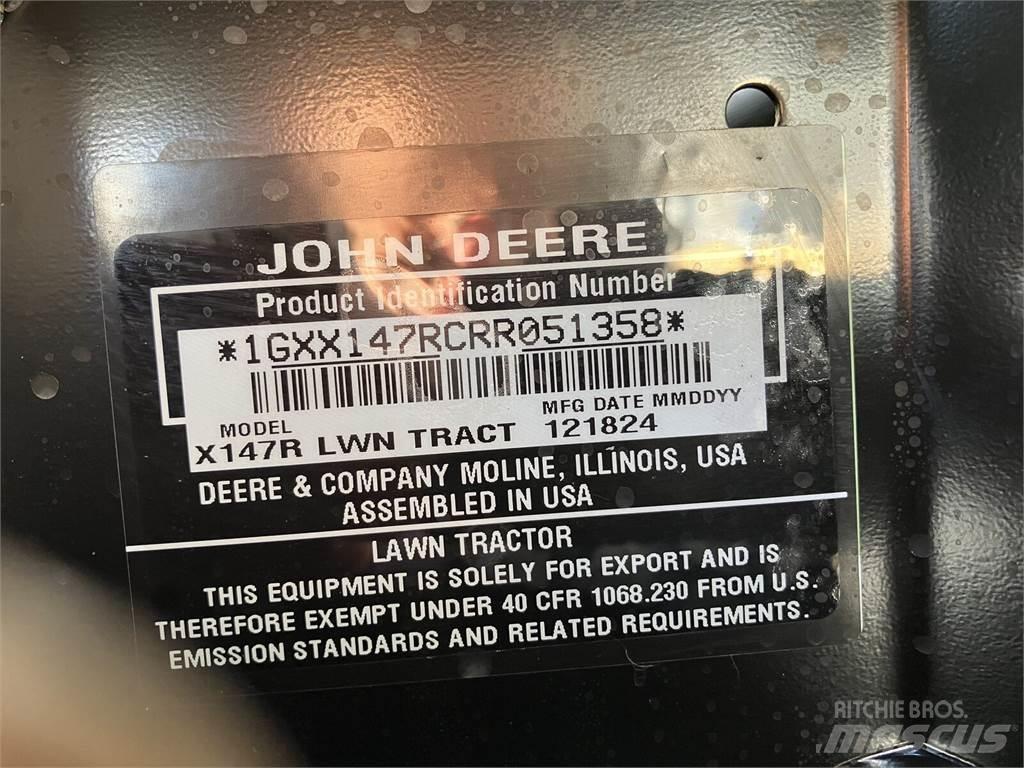 John Deere X 147R ماكينات أخرى لتجهيز الأراضي