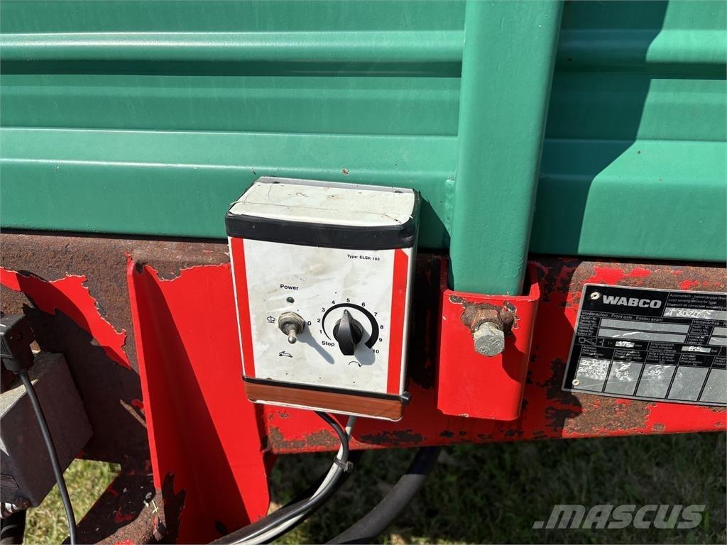 Kirchner T 3070 معدات توزيع السماد العضوي