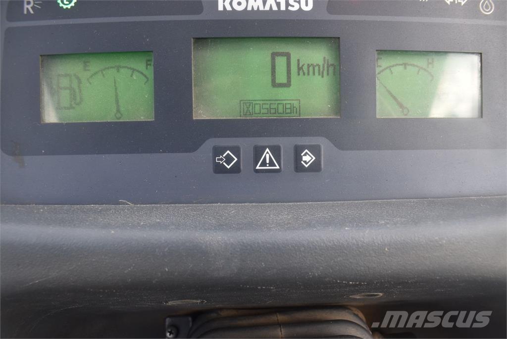 Komatsu WA100M-7 لوادر بعجل