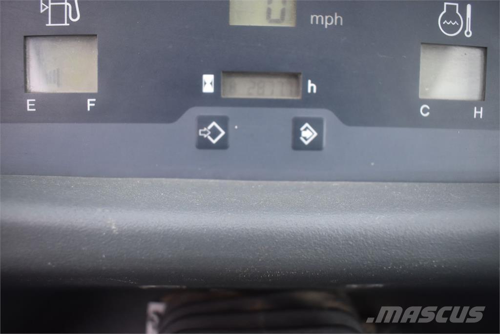 Komatsu WA70-7 لوادر بعجل