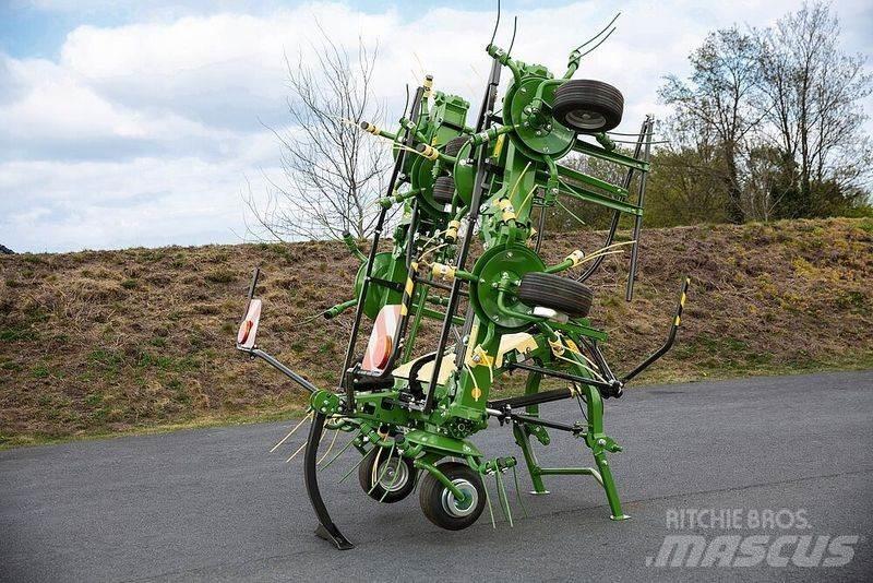 Krone 820 Vendro مكابس وميبسات التبن