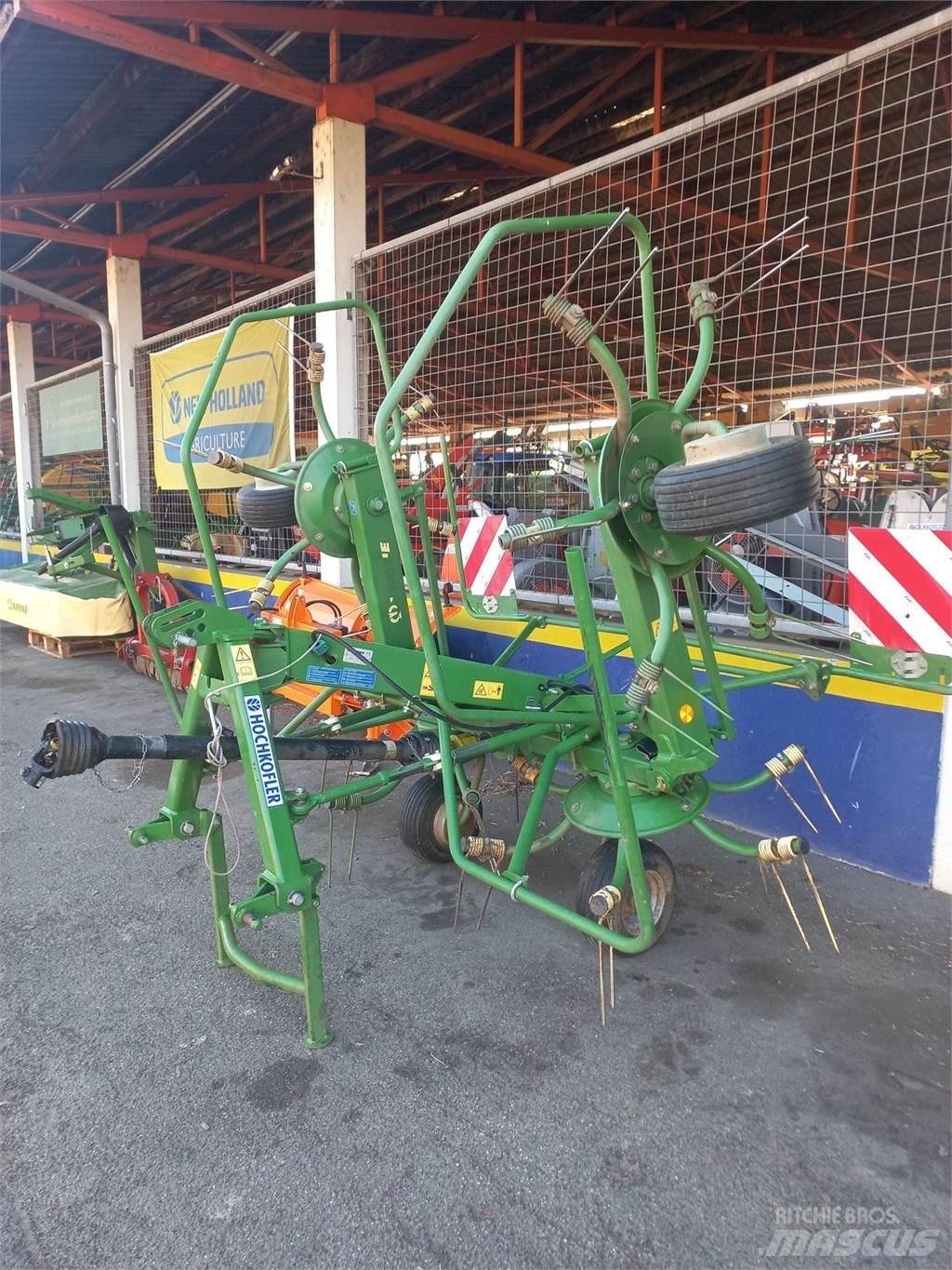 Krone KW 4.62 مكابس وميبسات التبن