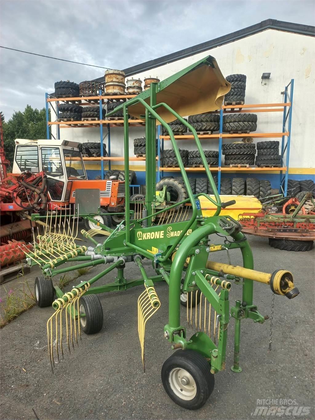Krone S 42 معدات حصد