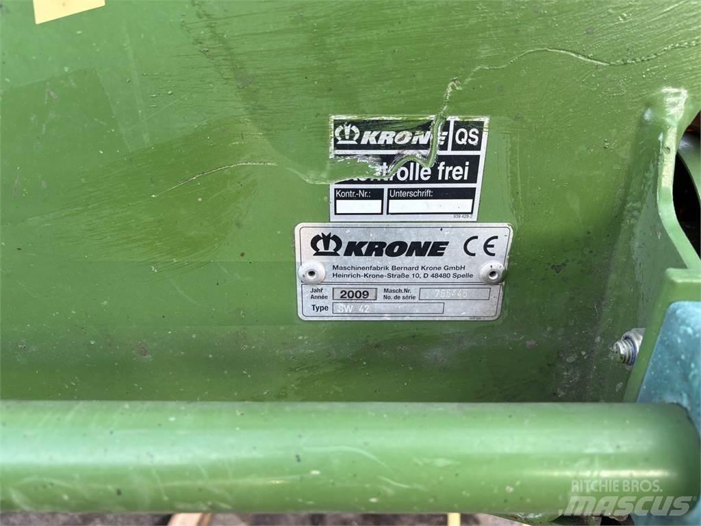 Krone Swadro 42 معدات حصد