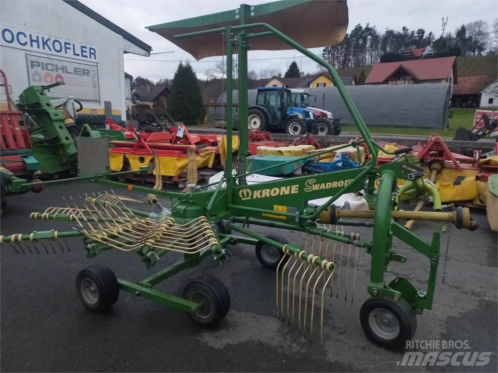 Krone Swadro 420 معدات حصد