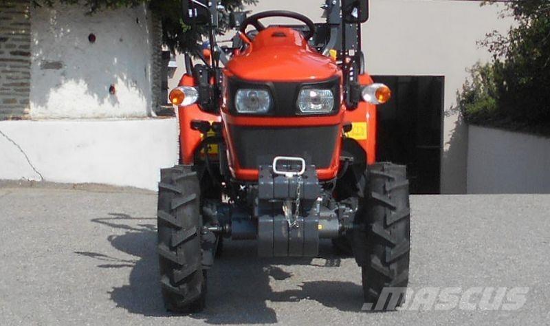 Kubota EK1-261 الجرارات