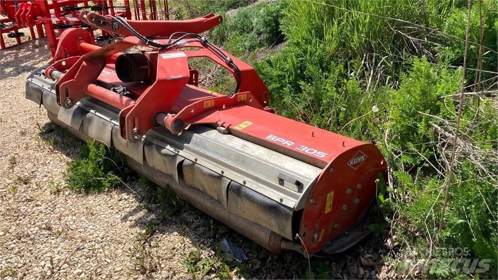 Kuhn BPR 305 جزازات وأغطية المراعي