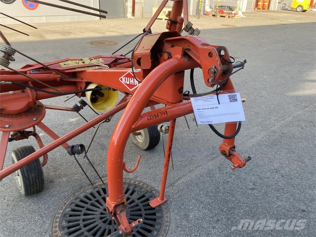 Kuhn GF 4201 MH مكابس وميبسات التبن