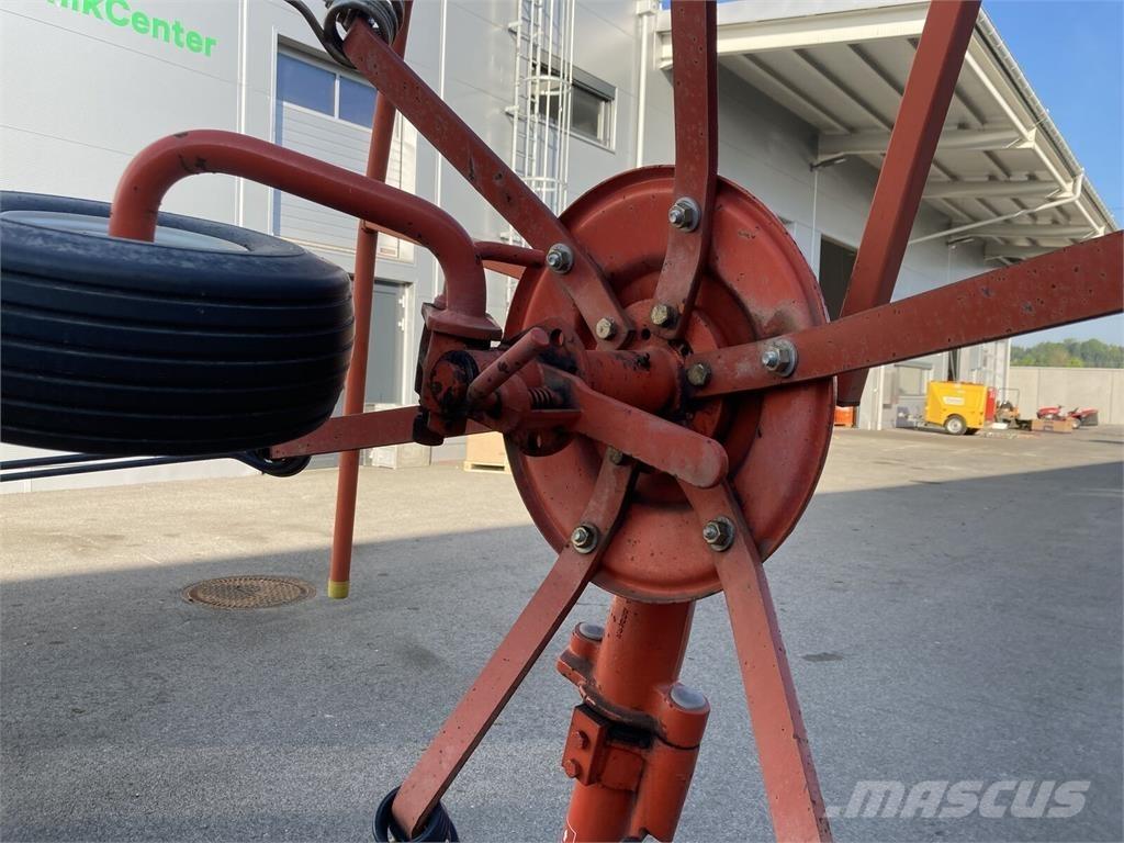 Kuhn GF 4201 MH مكابس وميبسات التبن