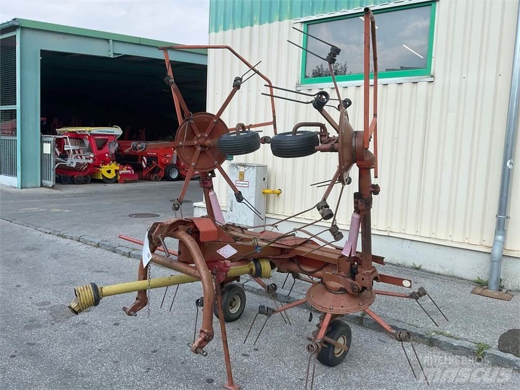 Kuhn GF 5001 مكابس وميبسات التبن