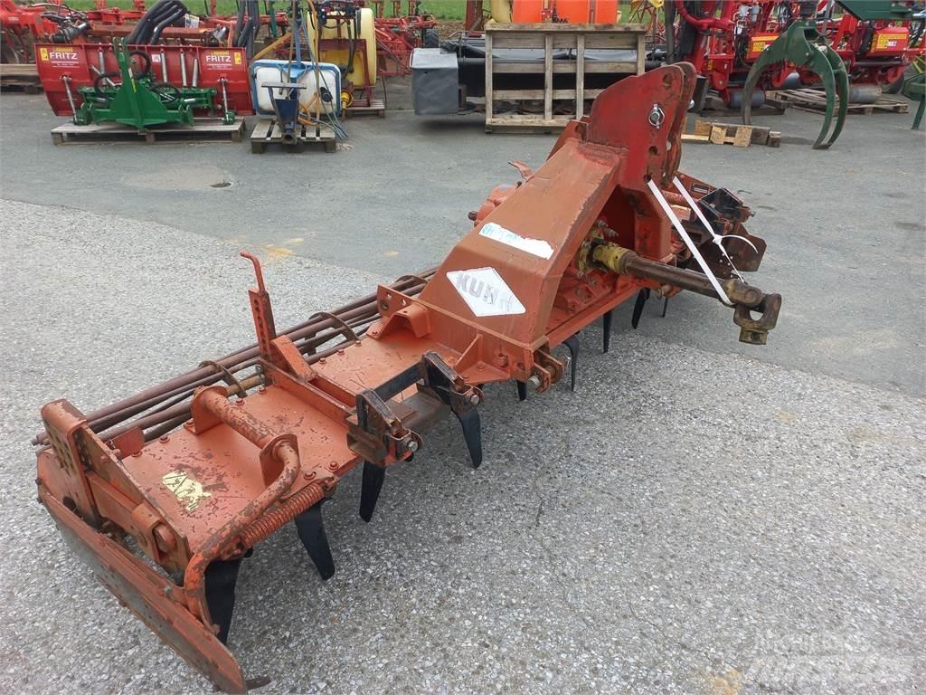 Kuhn HR 302 M زحافات ساحقة