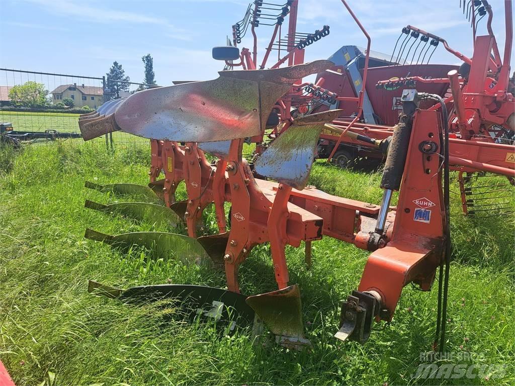 Kuhn Master 120 محاريث تقليدية