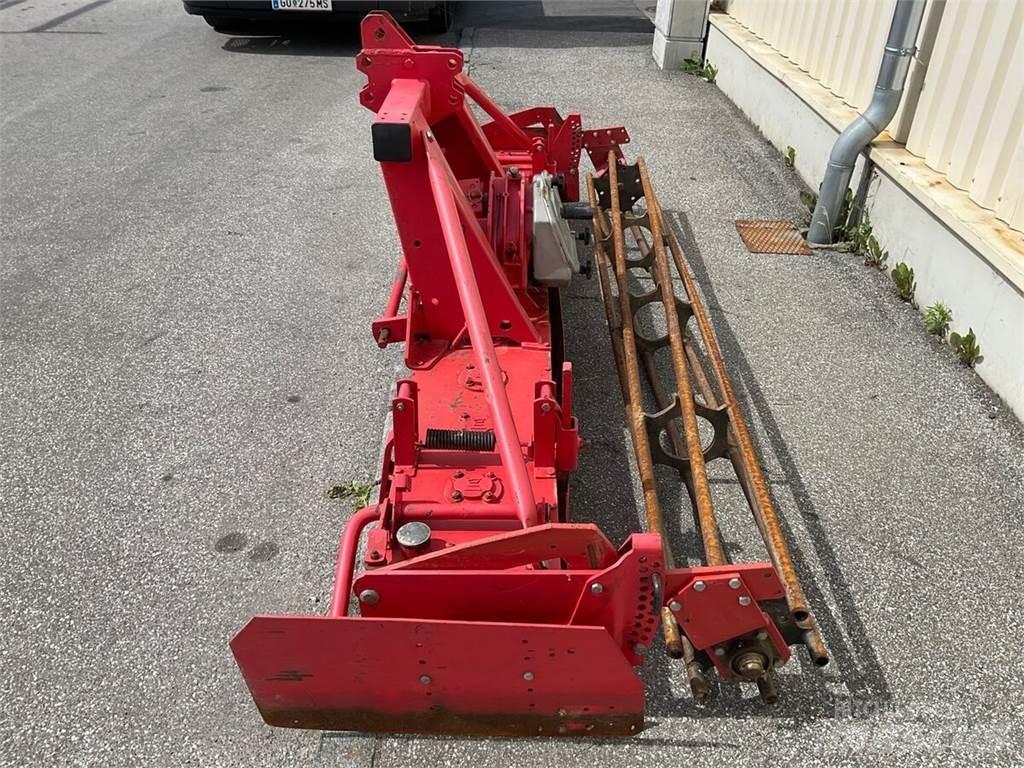 Lely 3025 زحافات ساحقة