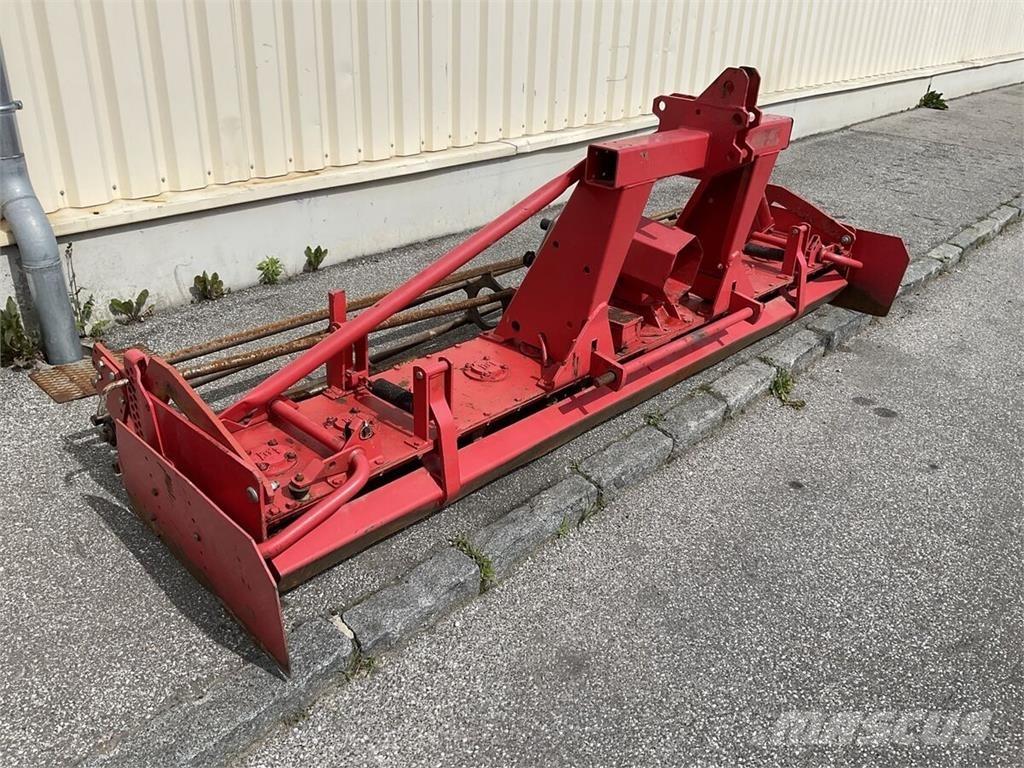 Lely 3025 زحافات ساحقة