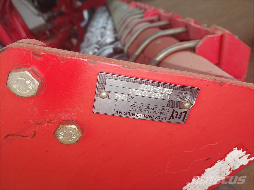Lely TERRA 300-35 زحافات ساحقة