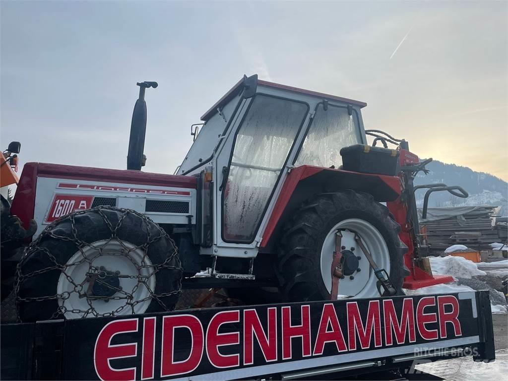 Lindner 1600 A الجرارات
