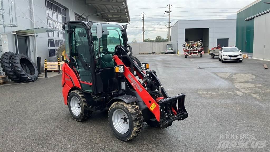 Manitou MLA 2-25 H لوادر وحفارات أمامية