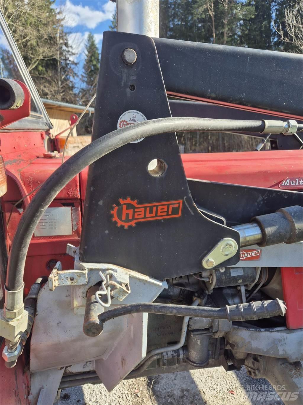 Massey Ferguson 175 الجرارات