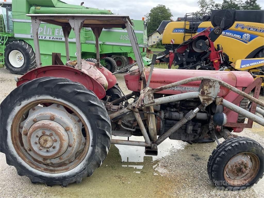 Massey Ferguson 65 الجرارات