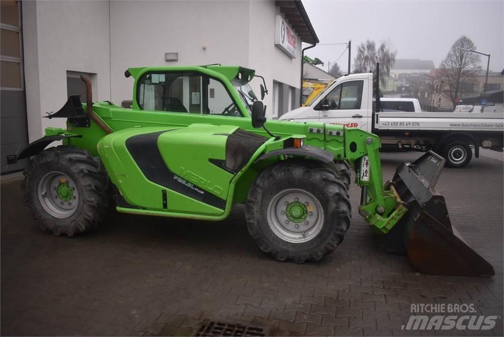 Merlo P28.8L مناولات متداخلة