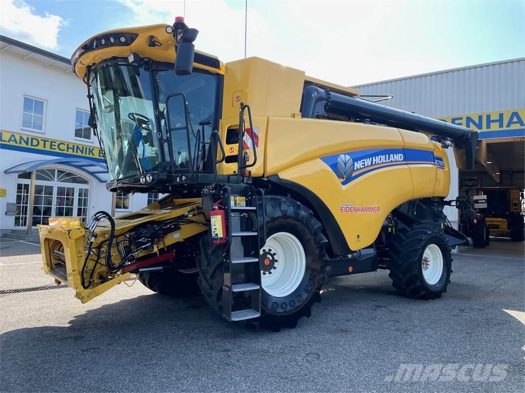 New Holland CX 7.90 حصادات