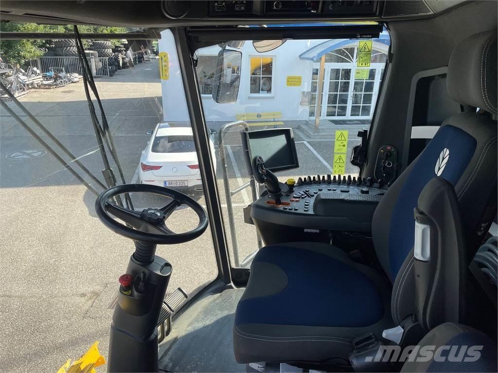 New Holland CX 7.90 حصادات