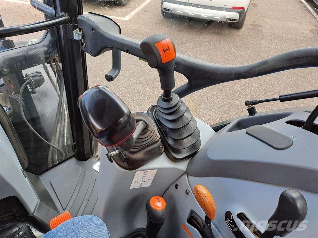 New Holland T 5.75 الجرارات