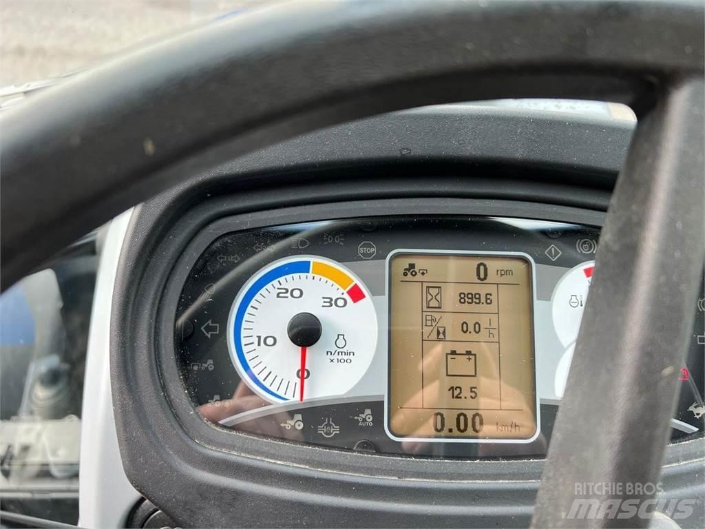 New Holland T 5.85 الجرارات