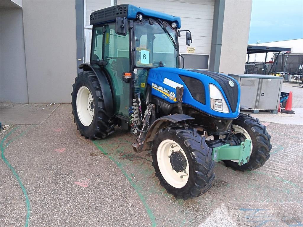 New Holland T4.90 F الجرارات