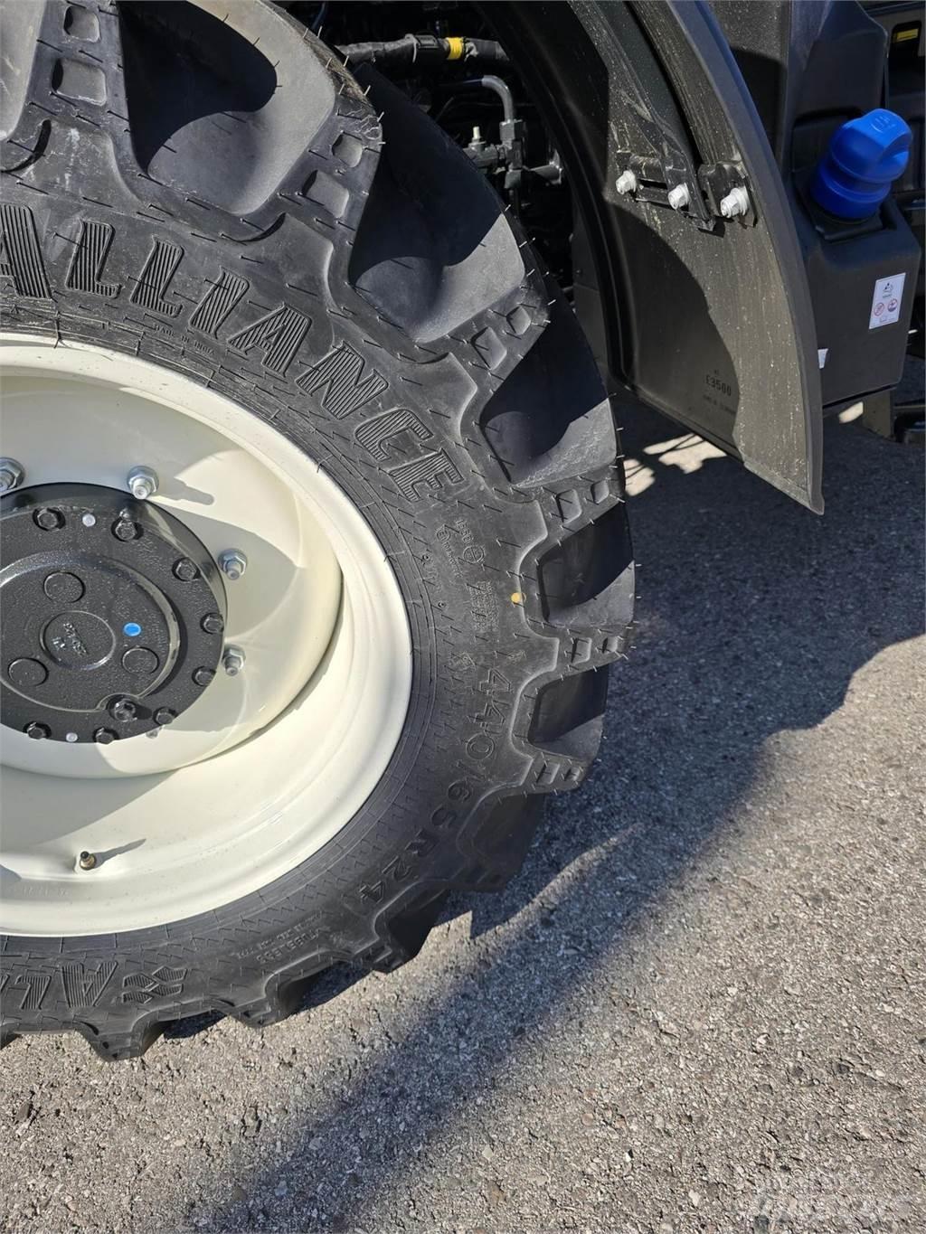 New Holland T5.100 الجرارات