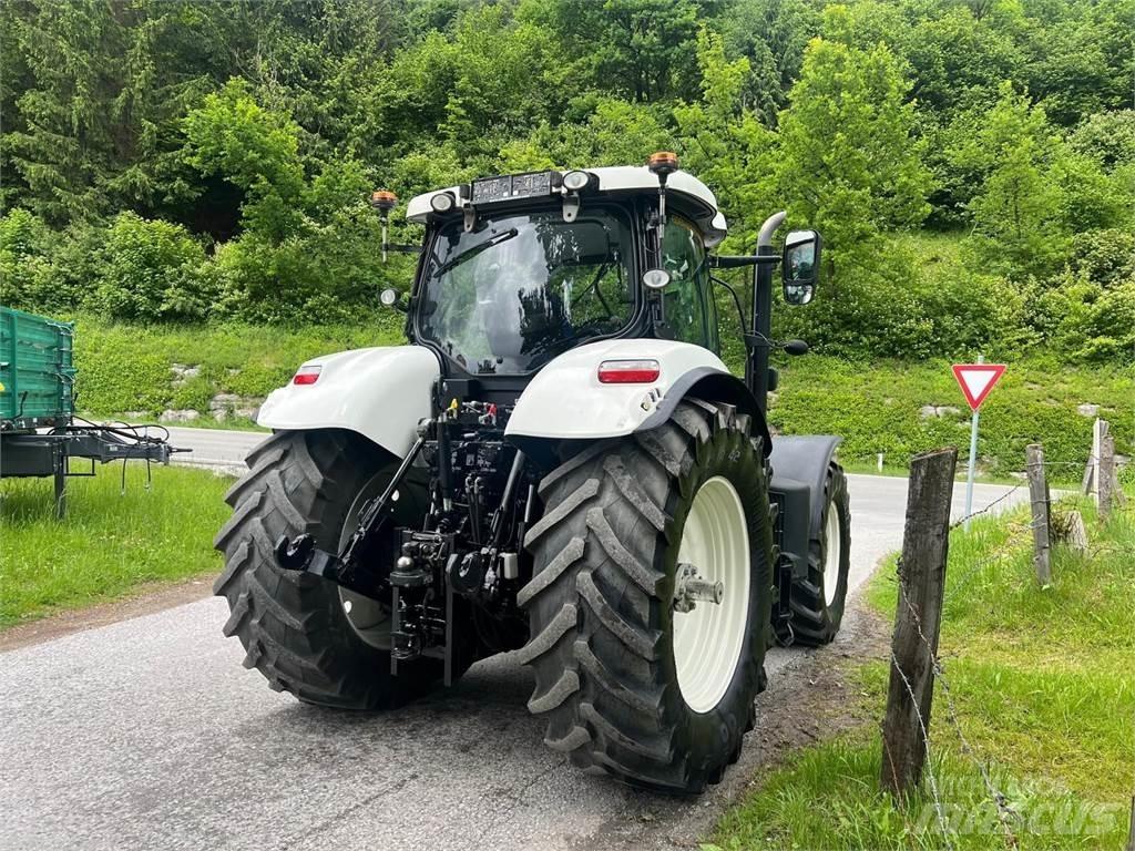 New Holland T7.235 الجرارات