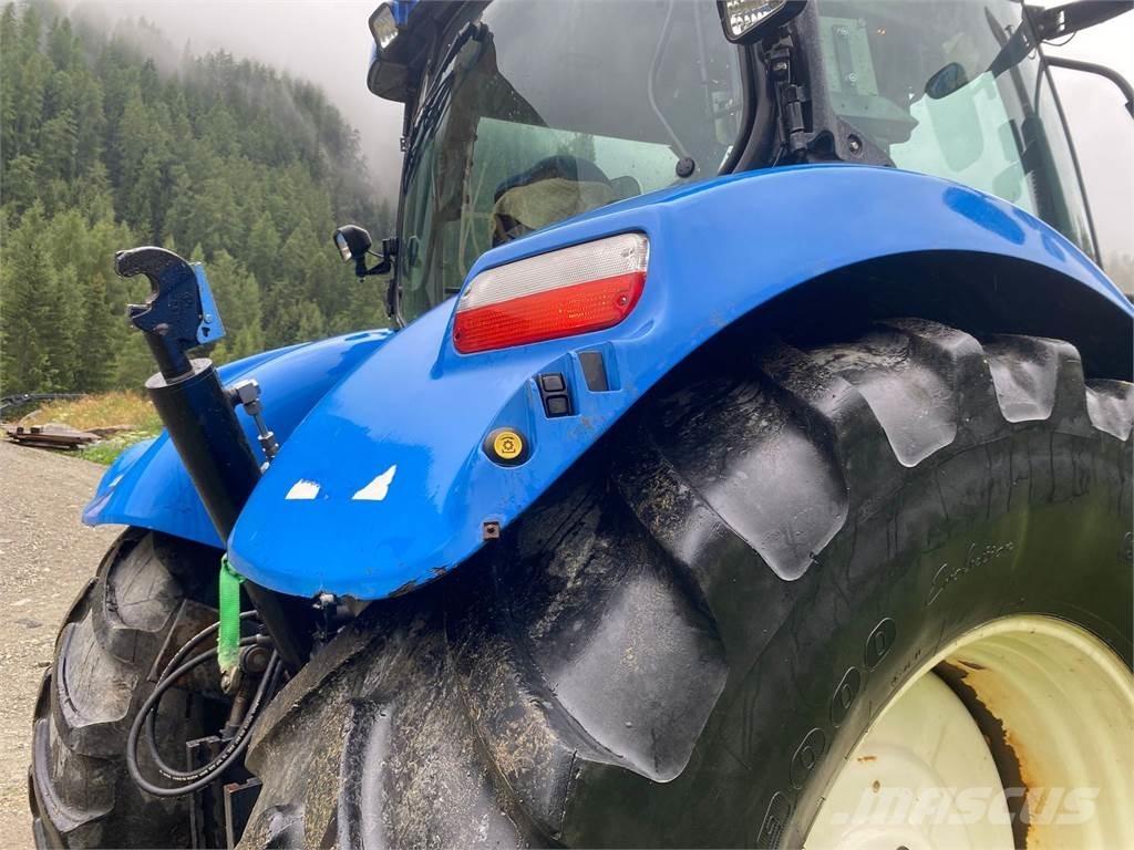 New Holland T7040 الجرارات