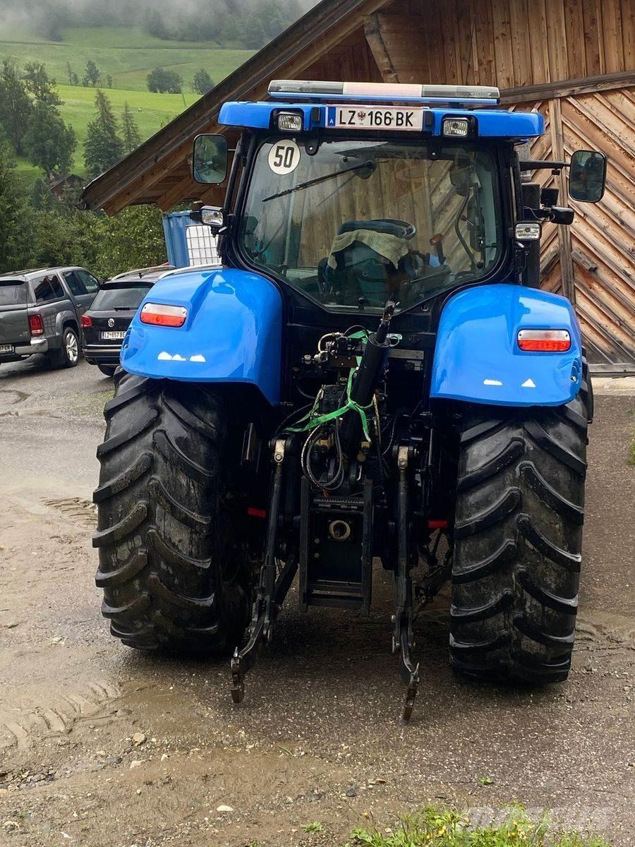 New Holland T7040 الجرارات