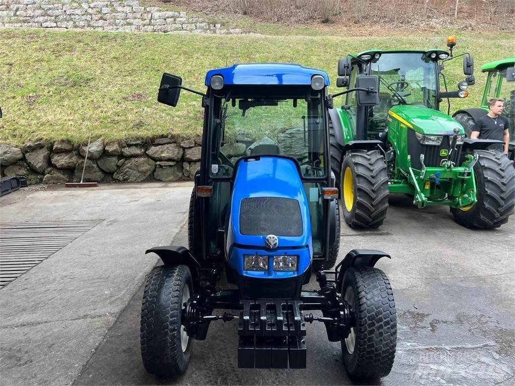 New Holland TCE 55 الجرارات