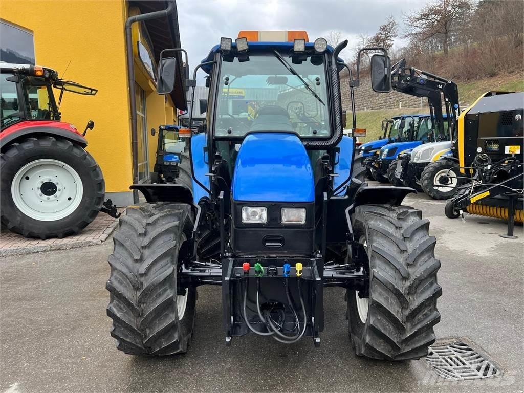 New Holland TL 90 الجرارات