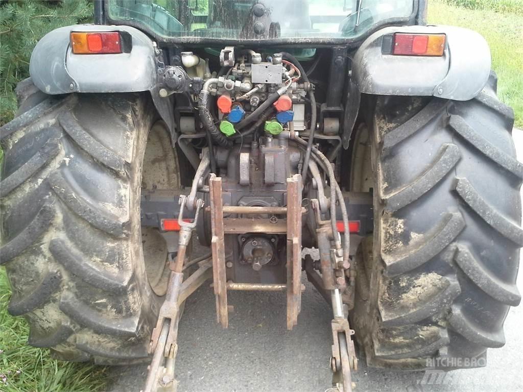 New Holland TN-F 65 الجرارات