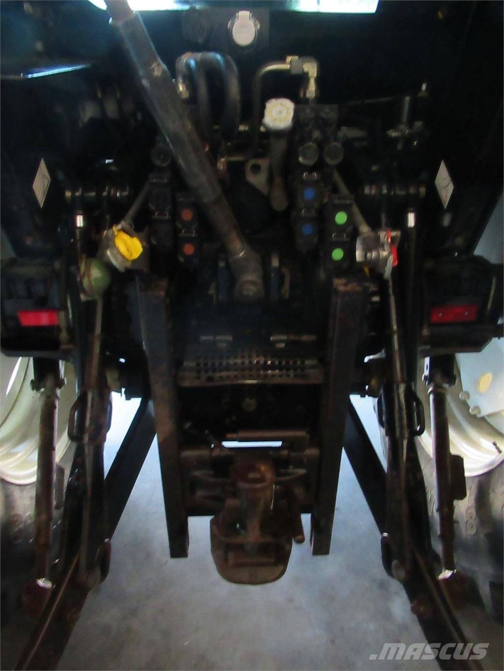 New Holland TS 100 الجرارات