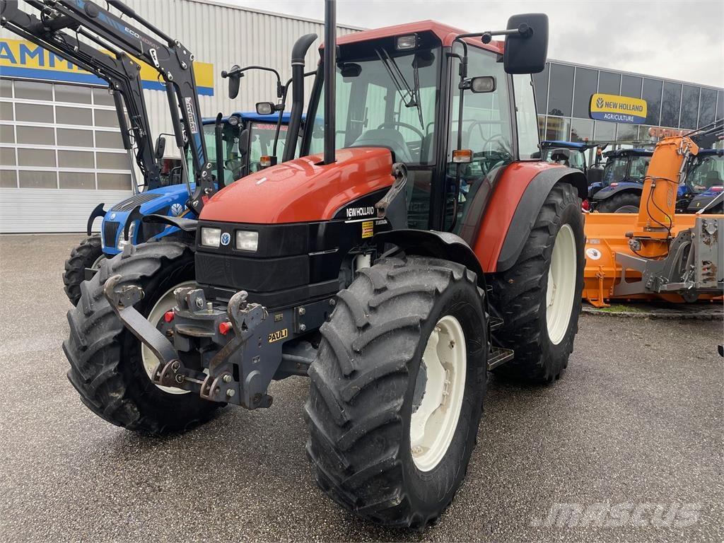 New Holland TS110 الجرارات