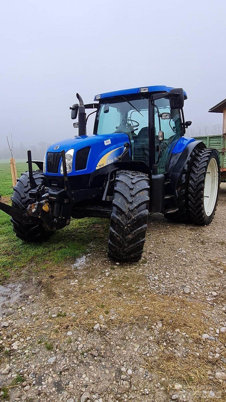 New Holland TS115A الجرارات