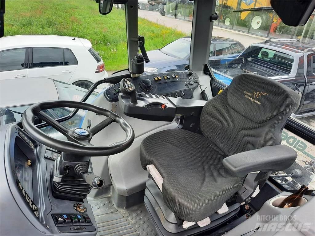 New Holland TVT 190 الجرارات