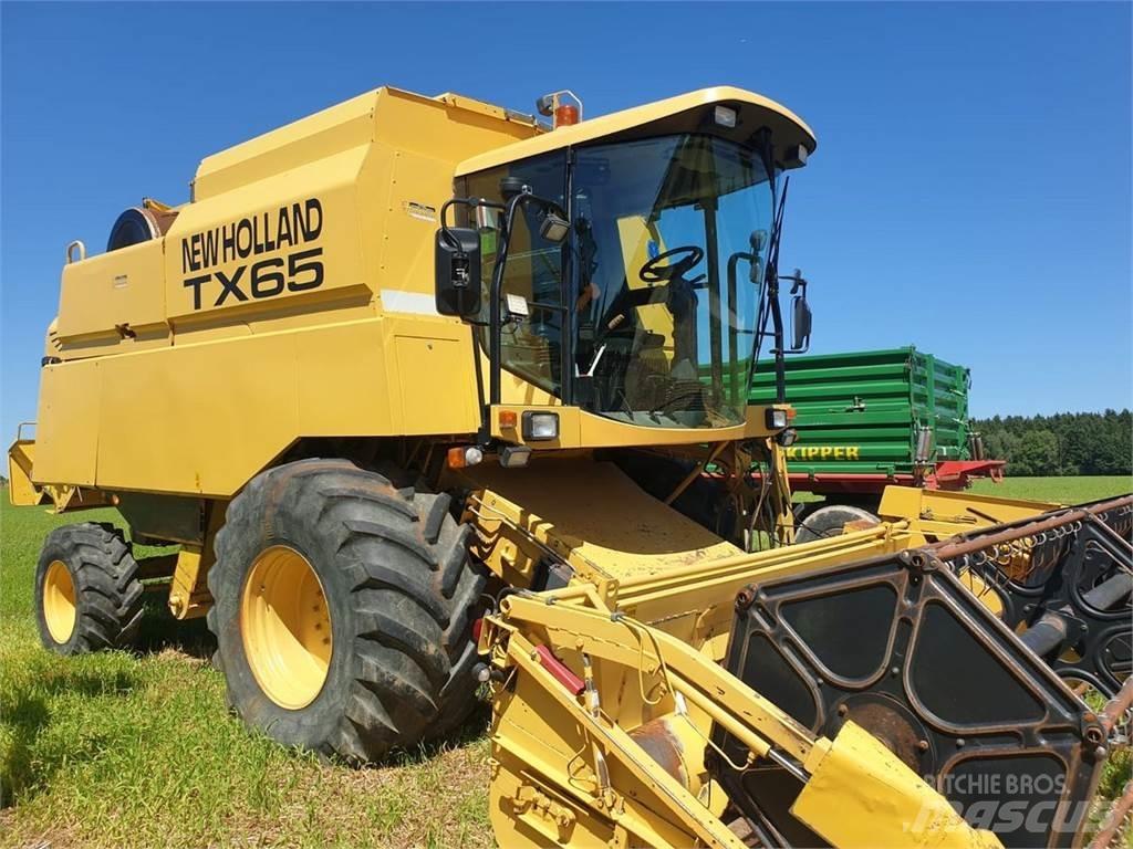 New Holland TX 65 حصادات