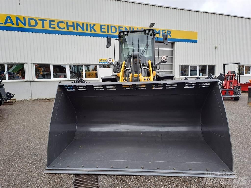 New Holland W 170 D لوادر بعجل
