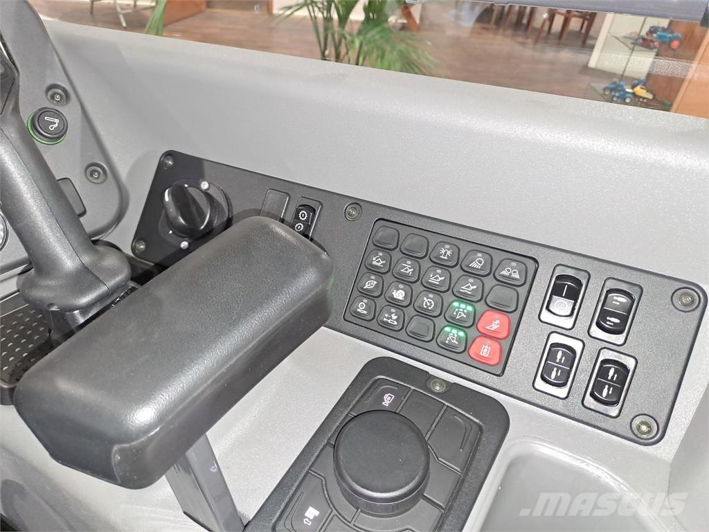 New Holland W 80 C لوادر بعجل