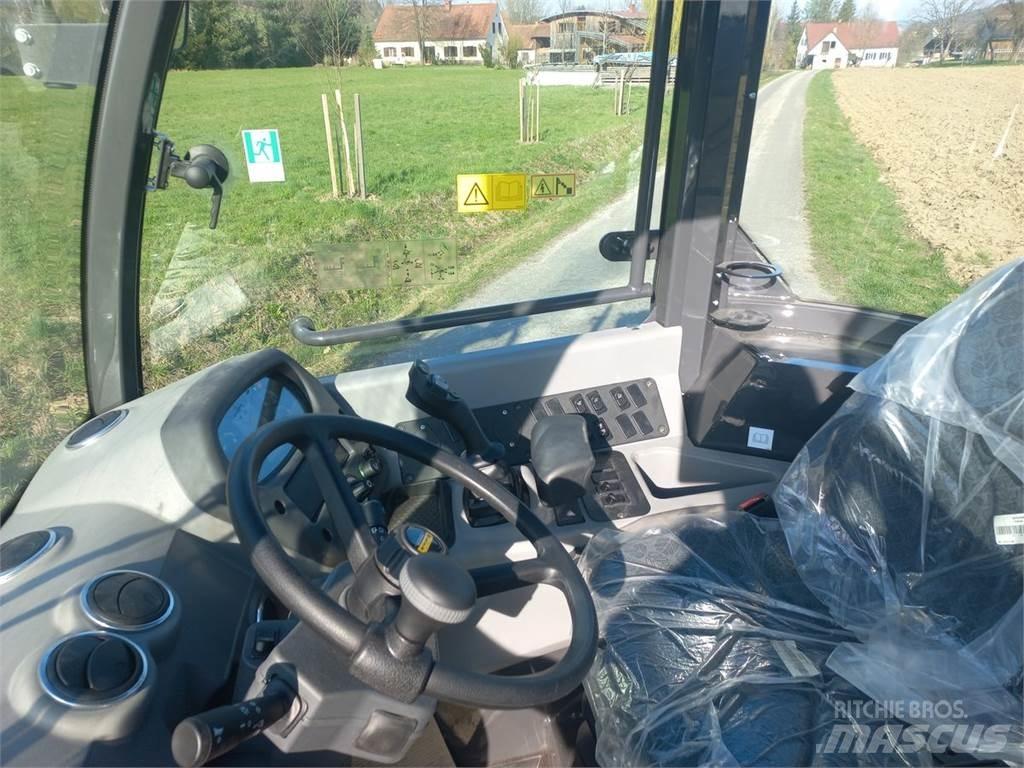 New Holland W50C لوادر بعجل